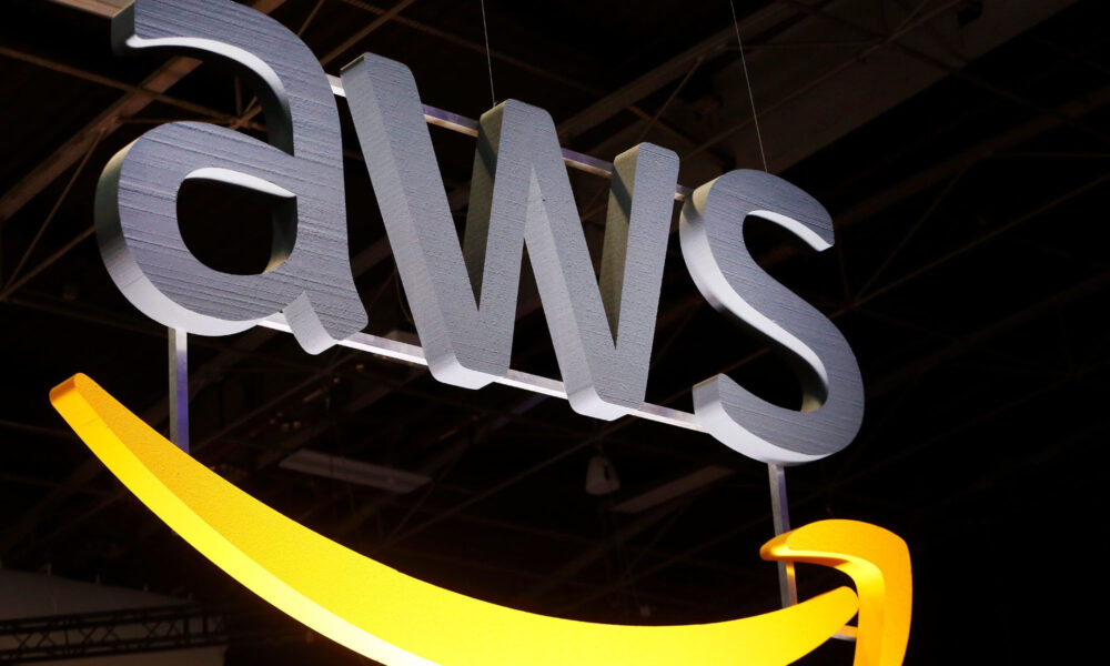 amazon web services launches in the united arab emirates