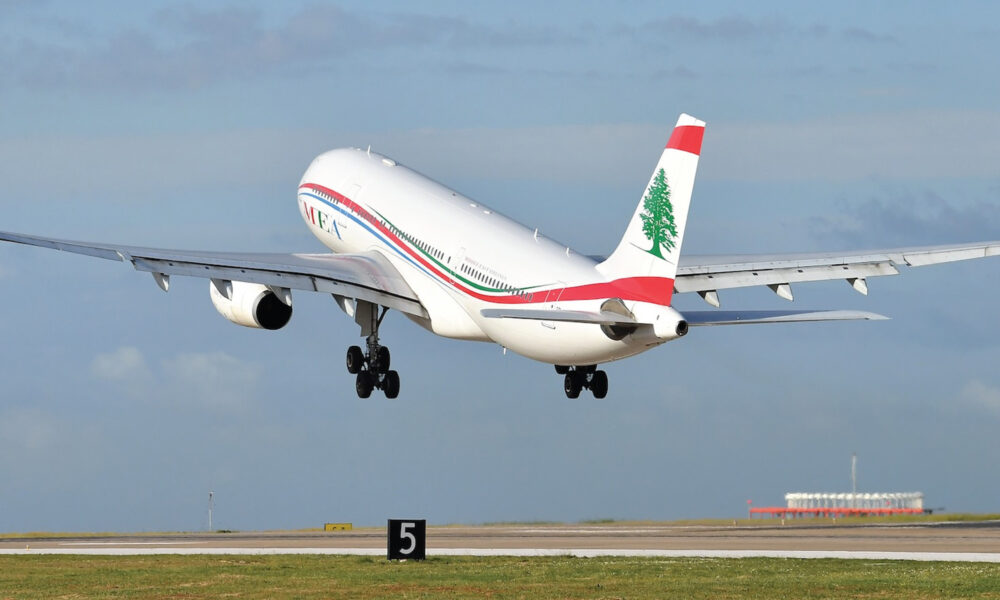 beirut plane departure aborted due to technical difficulties