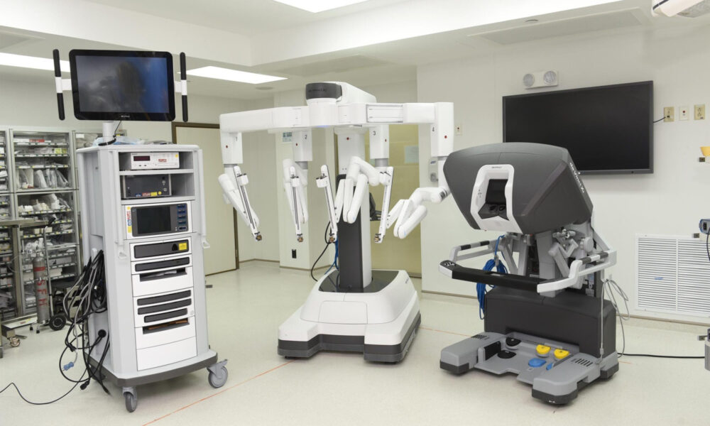 saudi hospital performs first fully robotic liver transplant