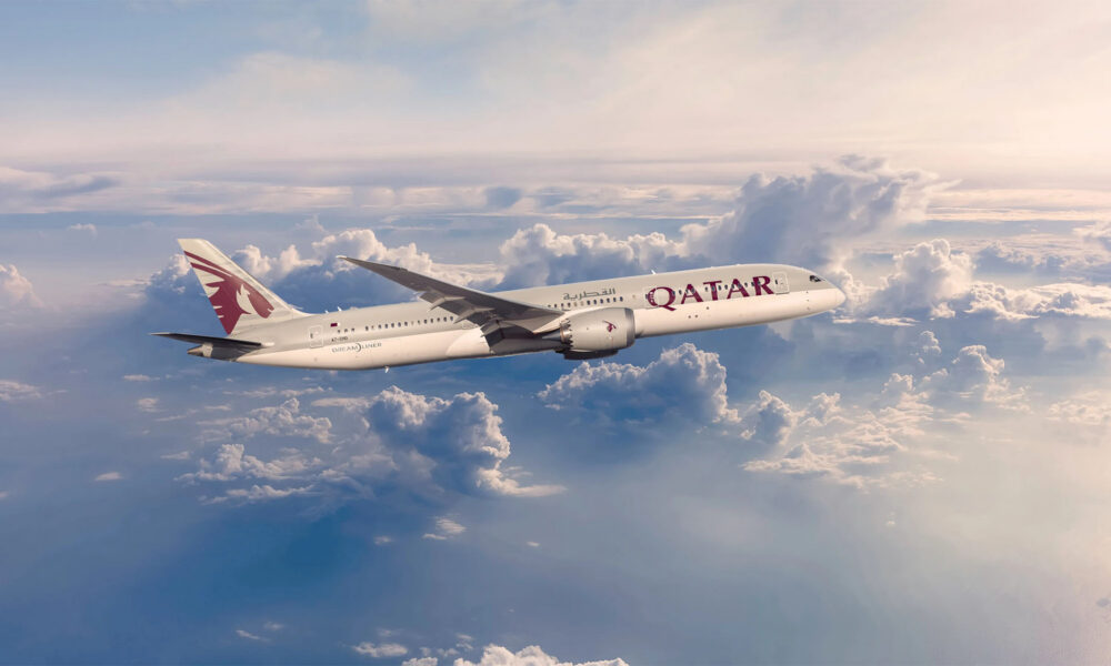 qatar airways flies the world's first starlink equipped 787-9